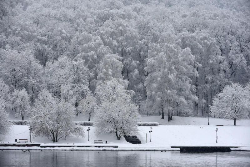 Небольшой снег ожидается в Москве и области 23 февраля