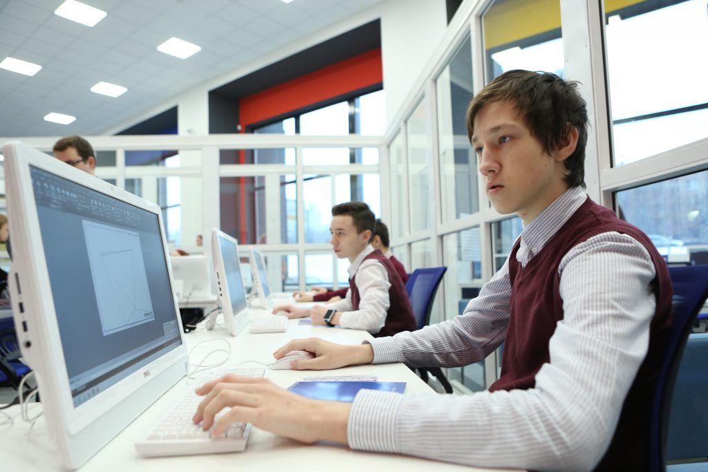 Выпускники технопарка в Москве получат дополнительные баллы на ЕГЭ