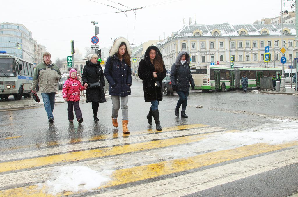  Видеокамер на пешеходных переходах станет больше. Фото: Наталия Нечаева, «Вечерняя Москва»