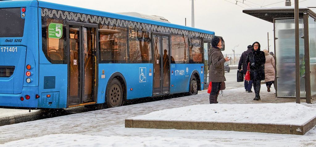Новые автобусные остановки оборудуют на улицах Сретенка и Большая Лубянка