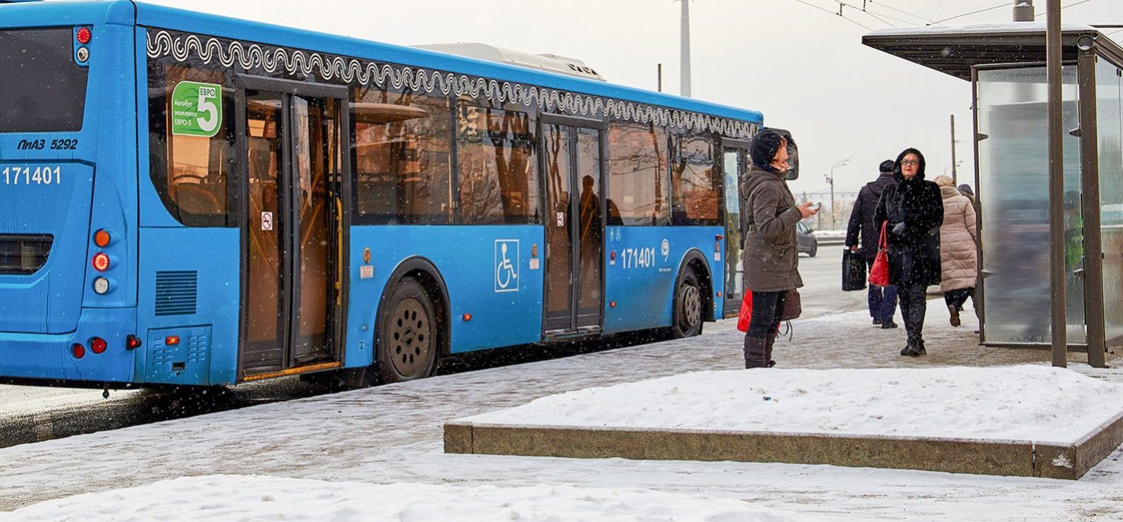 Новые автобусные остановки оборудуют на улицах Сретенка и Большая Лубянка. Фото: сайт мэра Москвы