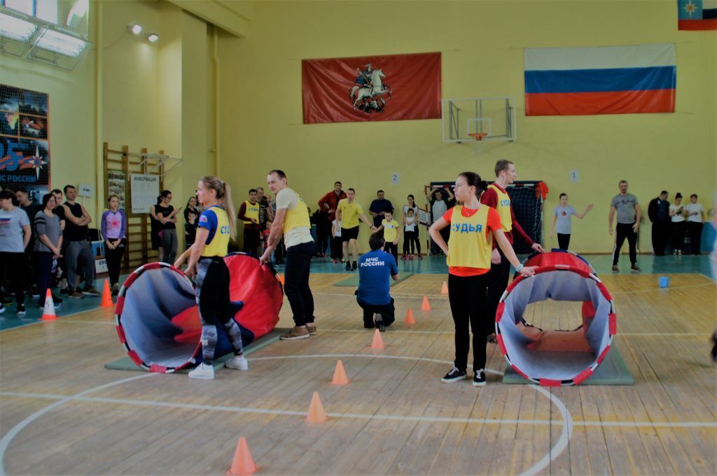 В пожарно-спасательном гарнизоне Москвы прошел городской этап соревнований «Спортивная семья»