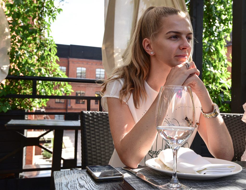 Рестораторы Москвы закроют часть летних веранд до пятницы из-за грозы