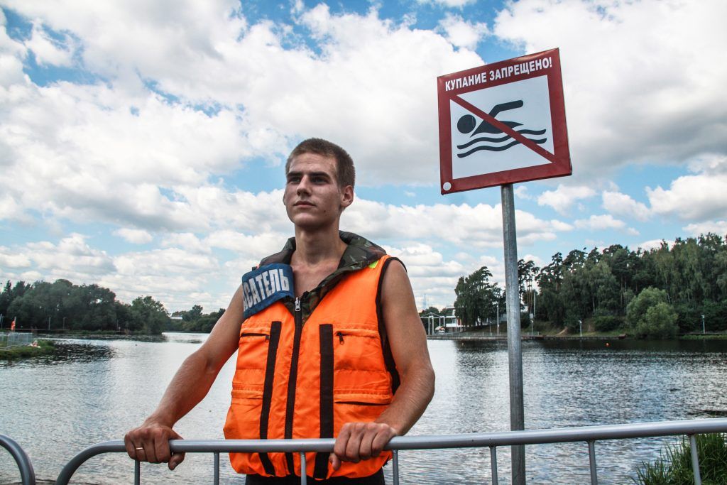 На востоке Москвы спасли 35-летнего «пловца» в неадекватном состоянии