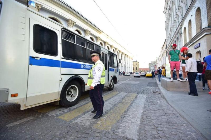 В центре Москвы оперативники задержали подозреваемого в мошенничестве