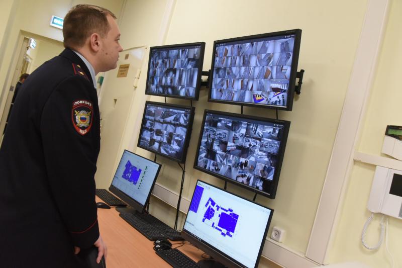Оперативники Красносельского района столицы задержали подозреваемого в мошенничестве