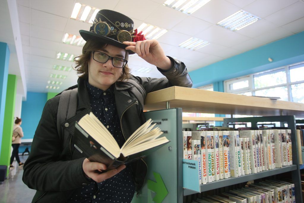 Библиотеки Москвы получили 23 тысячи книг современных авторов