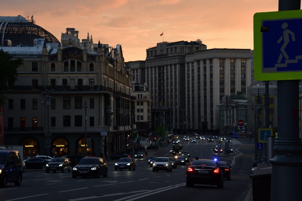 Маршруты автобусов временно изменят в центре Москвы 