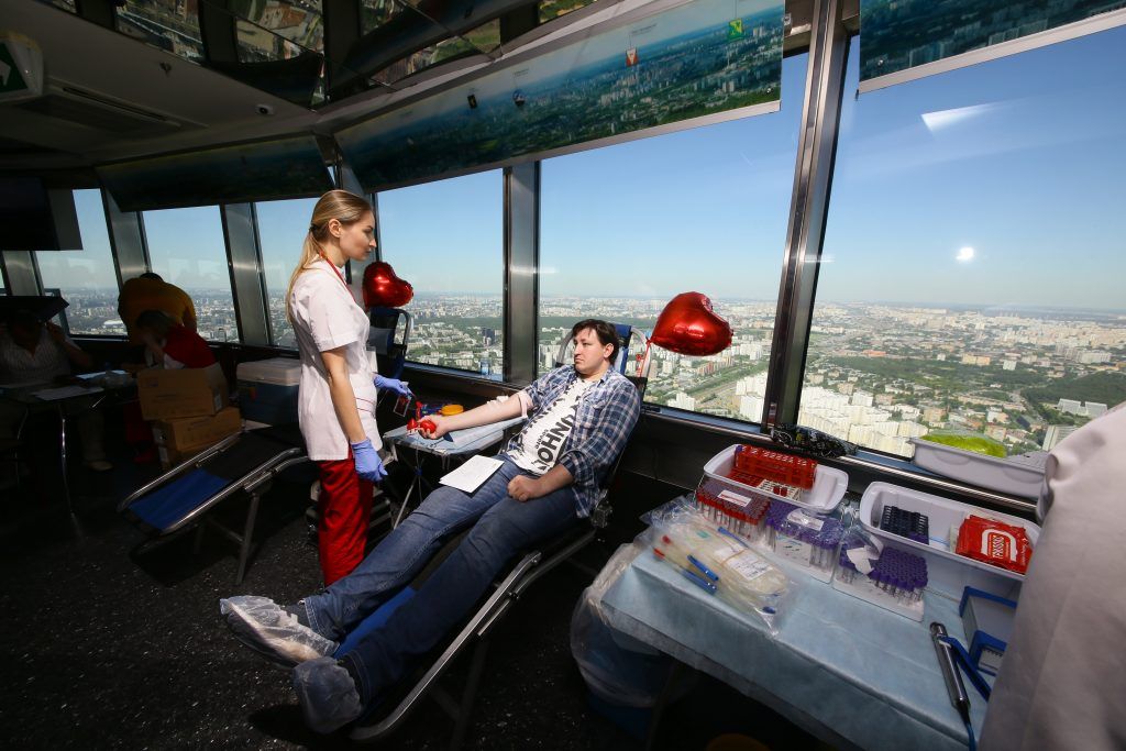 Московские доноры сдали более 63 тысяч литров крови за пять месяцев