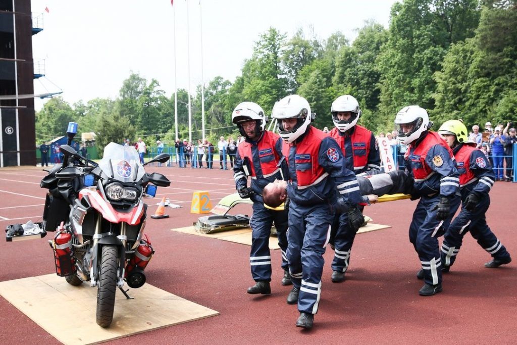 Пожарные и спасатели столицы отметили 215-летие пожарной охраны Москвы