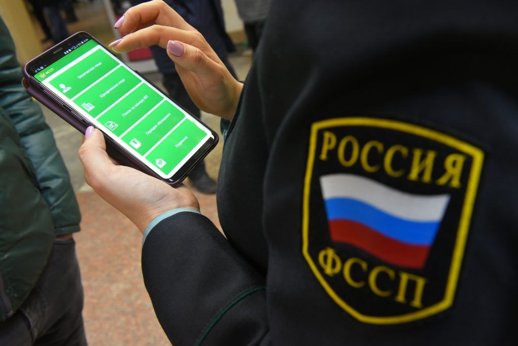 Полиция Москвы заинтересовалась слухами о должнике-баррикаднике с гранатой