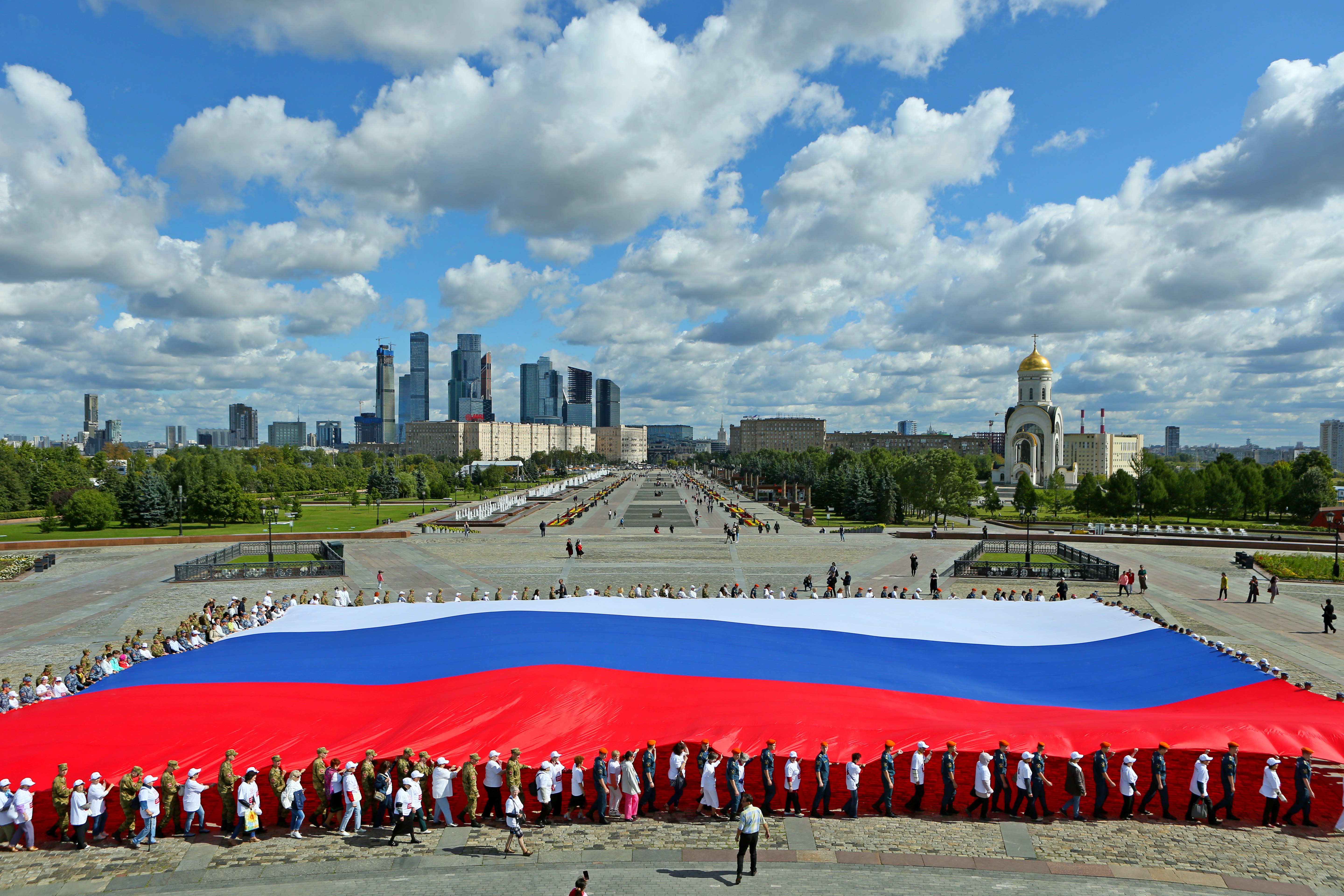 Митинг-концерт на Сахарова собрал более 100 тыс гостей. Фото: архив, «Вечерняя Москва»