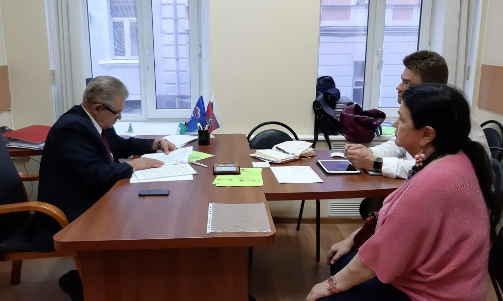 Жительница ЦАО обратилась к депутату ГД Николаю Гончару с просьбой заявить себя живой