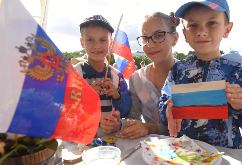 Концерт ко Дню флага России пройдет 24 августа на проспекте Сахарова. Фото: Алекснадр Кожохин, «Вечерняя Москва»