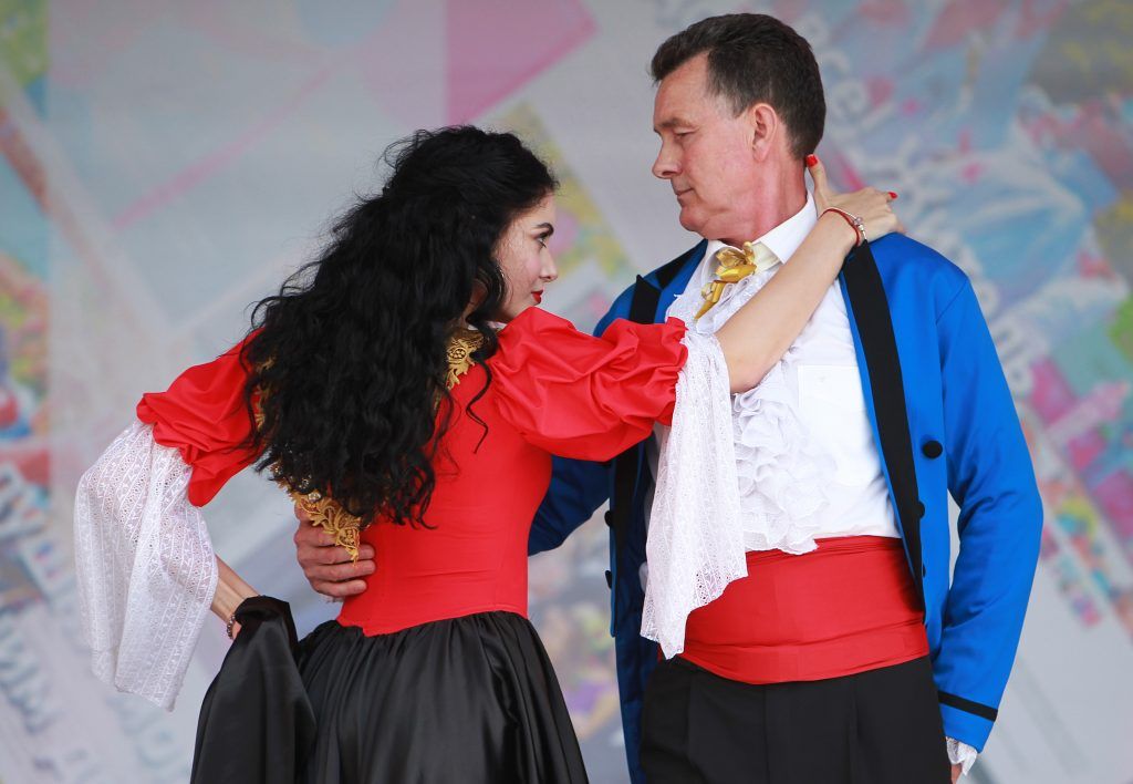 В танцевальном. С партнершей Валерией Тихопоевой он исполнил танец «Зорро». Фото: Наталия Нечаева, «Вечерняя Москва»