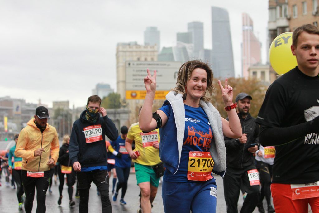 Участники пробежали 10 и 42, 2 километра. Фото: Наталия Нечаева, «Вечерняя Москва»