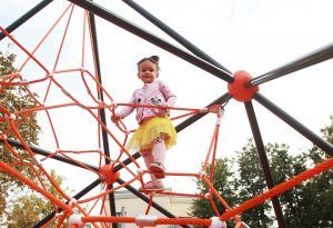 Детские площадки - важный элемент общественной среды. Фото: Наталья Нечаева