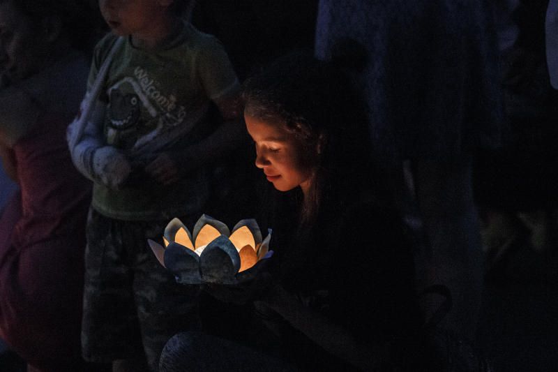 Фестиваль водных фонариков организуют в Пресненском районе. Фото: Михаил Подобед