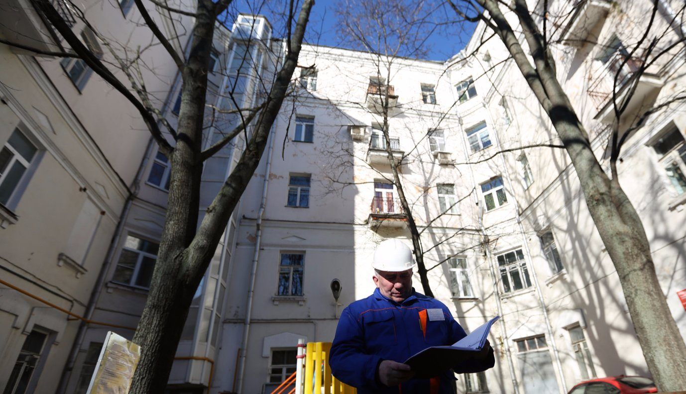 Специалисты скоро завершат работы по капитальному ремонту на Большой Адроньевской улице. Фото: сайт мэра Москвы