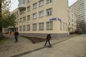 Старое здание школы № 348 в Переведеновском переулке снесено, новое стоит на его месте. Фото: Наталия Нечаева, «Вечерняя Москва»