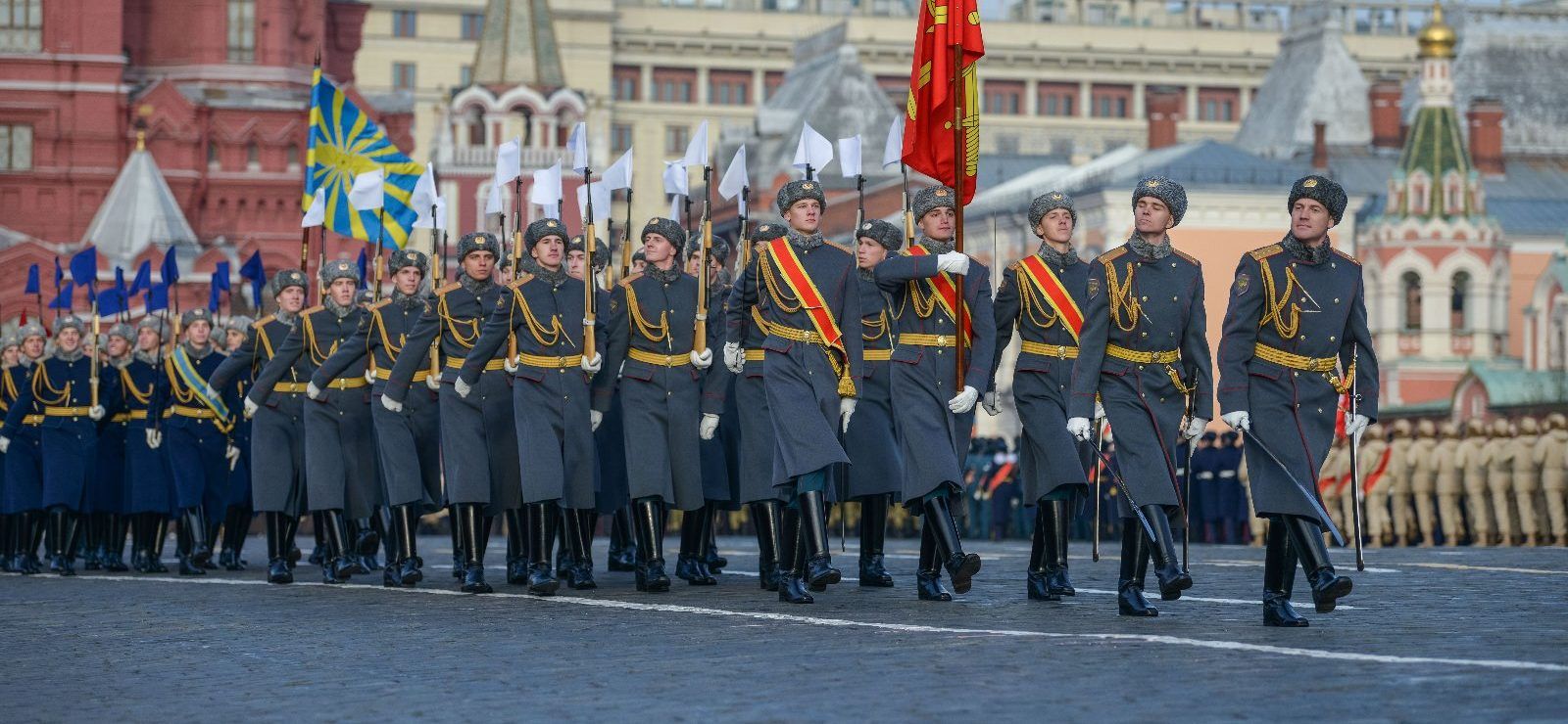 Около четырех тысяч человек примут участие в марше на Красной площади. Фото: сайт мэра Москвы