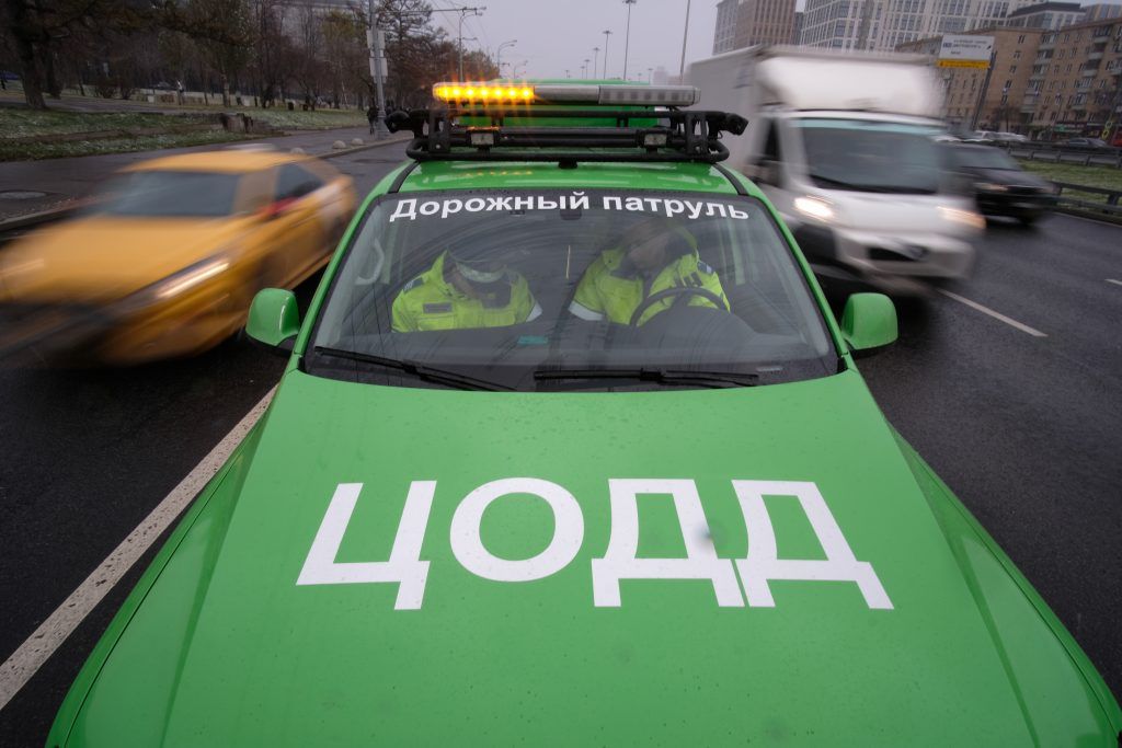 Московским водителям посоветовали общественный транспорт из-за дождя со снегом