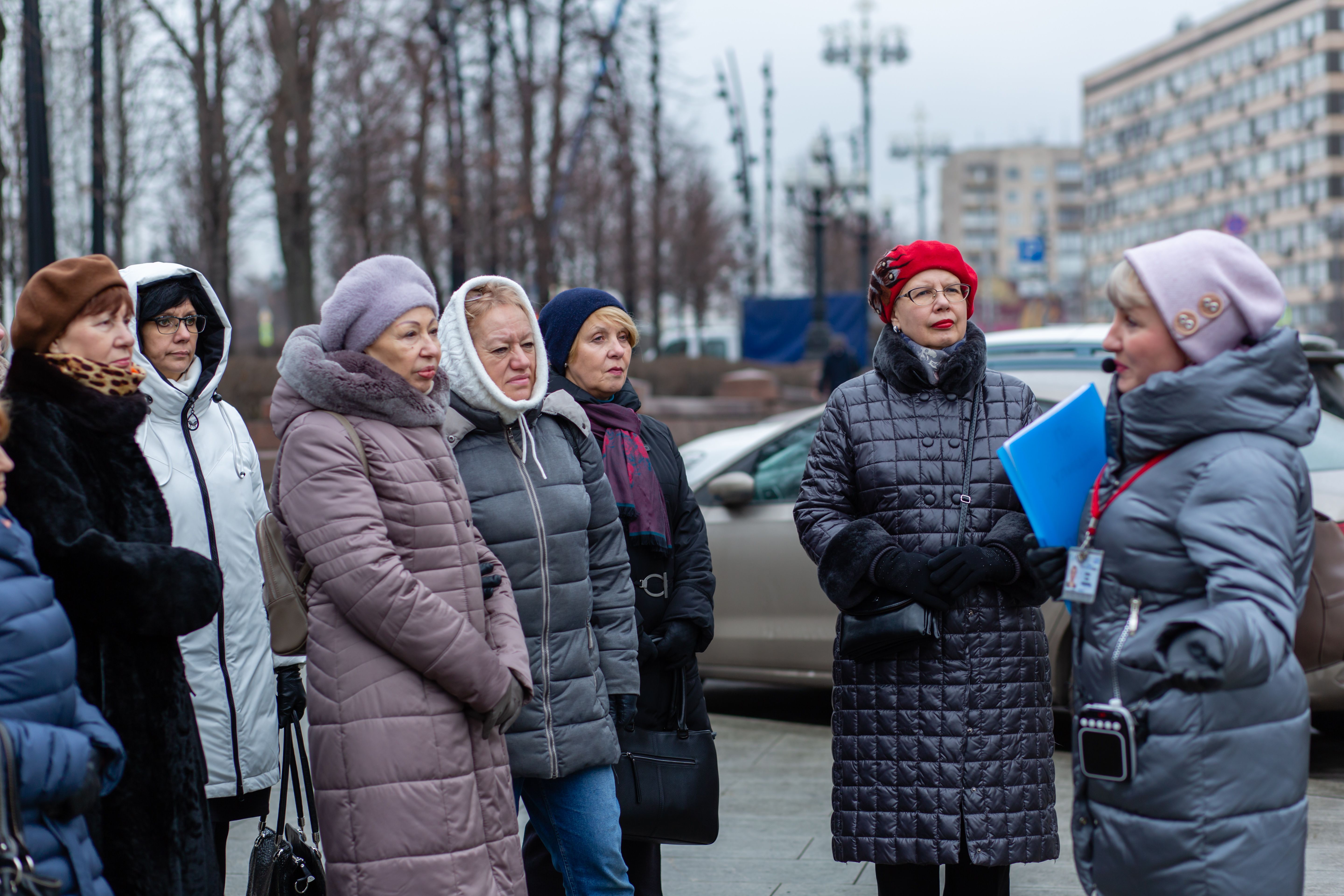 Страстной бульвар между Пушкиным и Высоцким - Москва.Центр