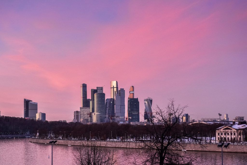 Декабрь принес «розовую зиму» в Москву