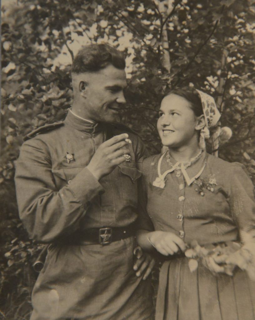 1943 год. Алексей Рапота со своей супругой Татьяной. Фото из личного архива