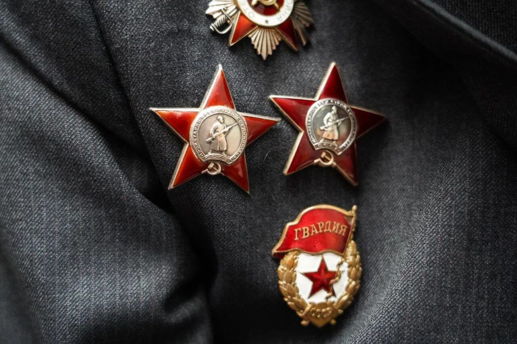 Ордена Отечественной войны II степени и Красной Звезды. Фото: Денис Кондратьев