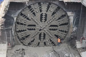 Двухпутные тоннели создаются благодаря 10-метровому диаметру щита. Фото: Владимир Новиков
