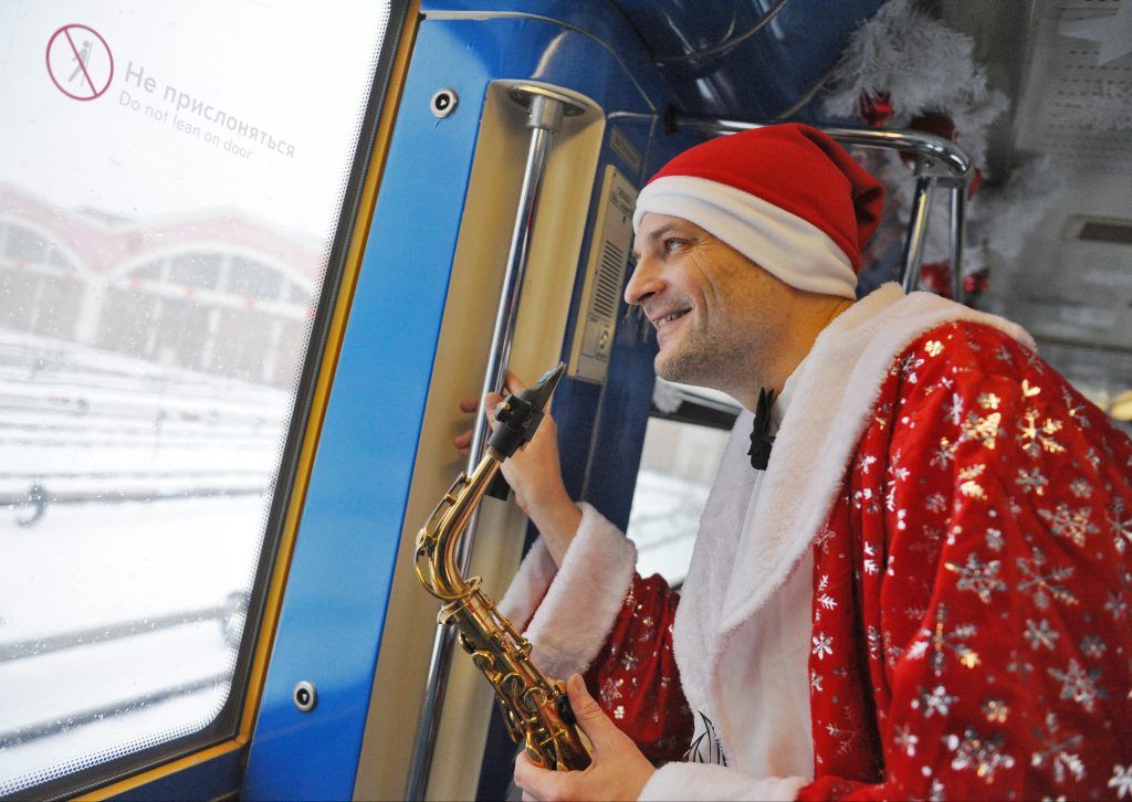 Пассажиропоток новогодних поездов московского метро составил 4,6 миллиона поездок