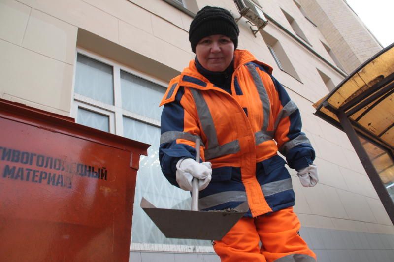 Свыше 260 тонн противогололедных материалов подготовили к зиме в Замоскворечье. Фото: Антон Гердо, «Вечерняя Москва»