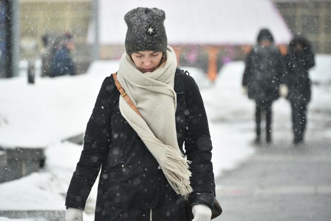 Порывистый ветер и осадки прогнозируют в Москве