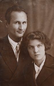 1935 год. Антонина с мужем Константином после свадьбы. Фото из личного архива