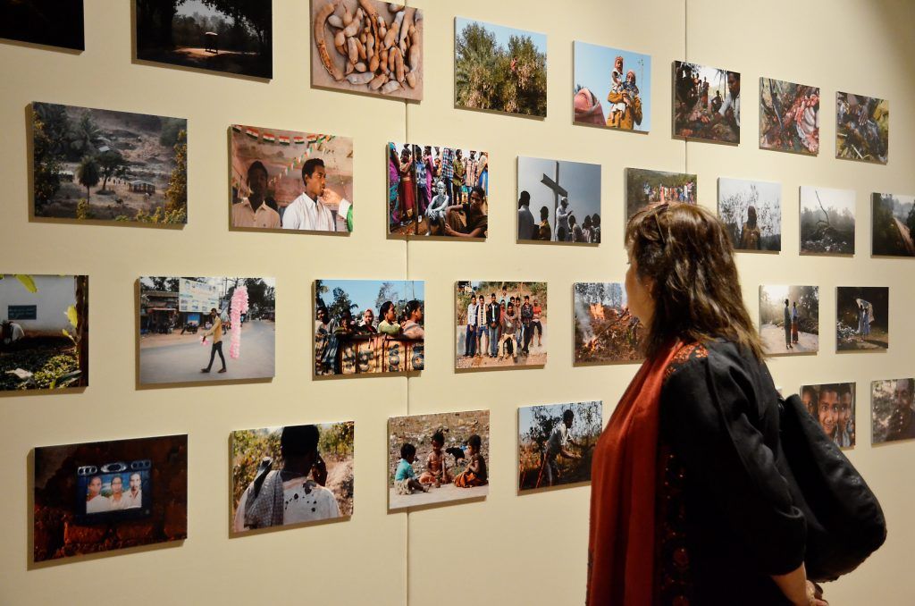 Выставка фотографий древнего племени Саора в Государственном музее Востока. Фото: Анна Быкова