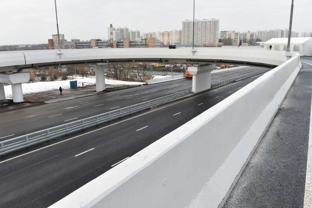 Реконструкция развязки МКАД и Волоколамского шоссе стартовала в Москве
