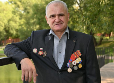 О том, какая она - служба своей стране, рассказал ветеран полиции Геннадий Моторкин