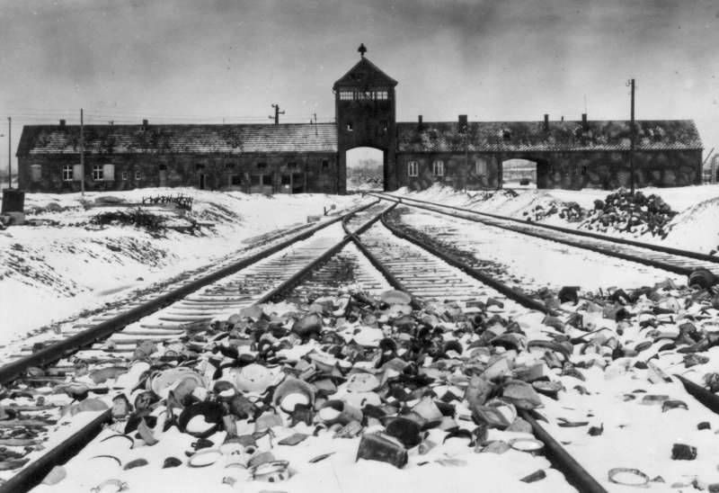 11 апреля — Международный день освобождения узников фашистских концлагерей