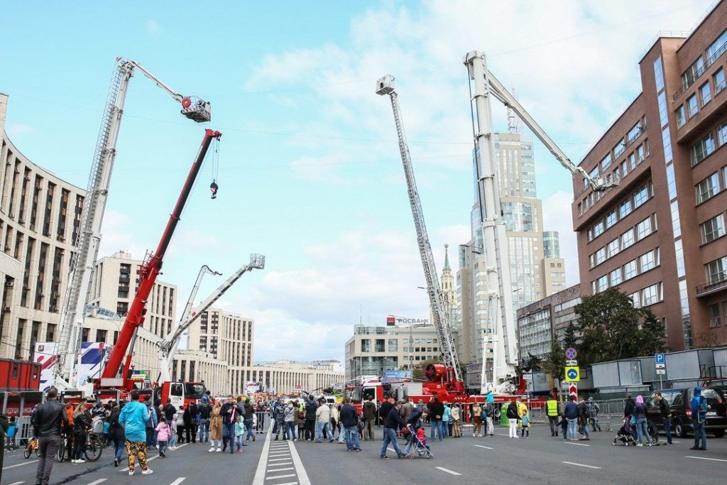 Восьмого апреля пожарные и спасатели отмечают День рождения пожарной лестницы