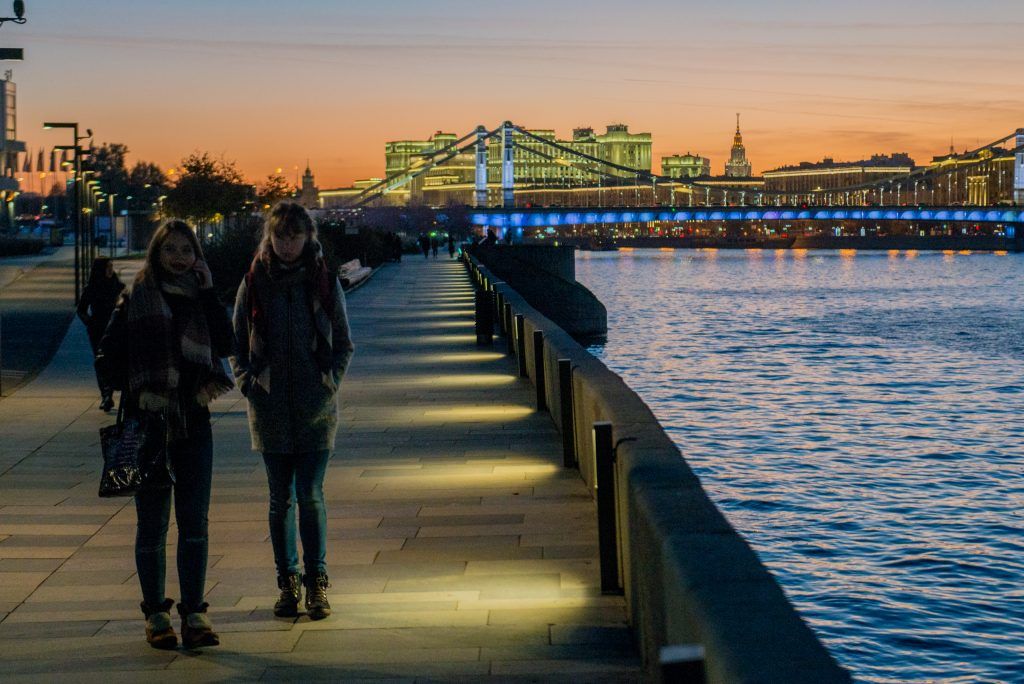 Парки центра Москвы развлекут горожан онлайн