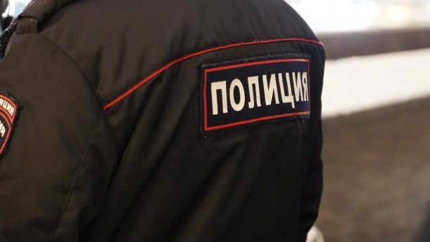В центре Москвы сотрудники полиции задержали подозреваемого в мелком хулиганстве
