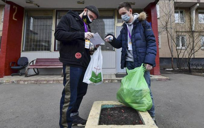 Волонтерами акции «Мы вместе» стали более 12 тыс москвичей