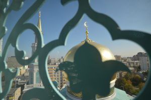 Молитву в Московской соборной мечети совершат несколько имамов. Фото: Александр Казаков