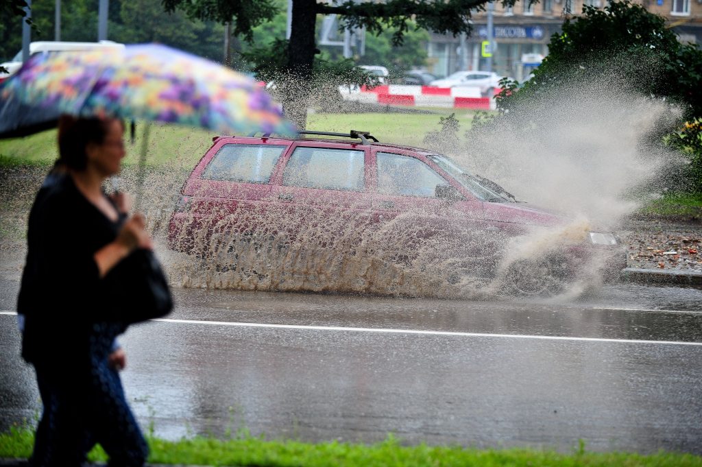 Половина июльских дождей выпадет в Москве с вечера пятницы