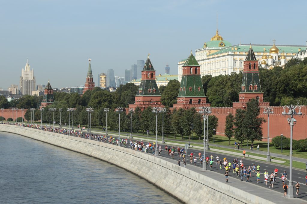 Полумарафон ограничит движение в центре Москвы