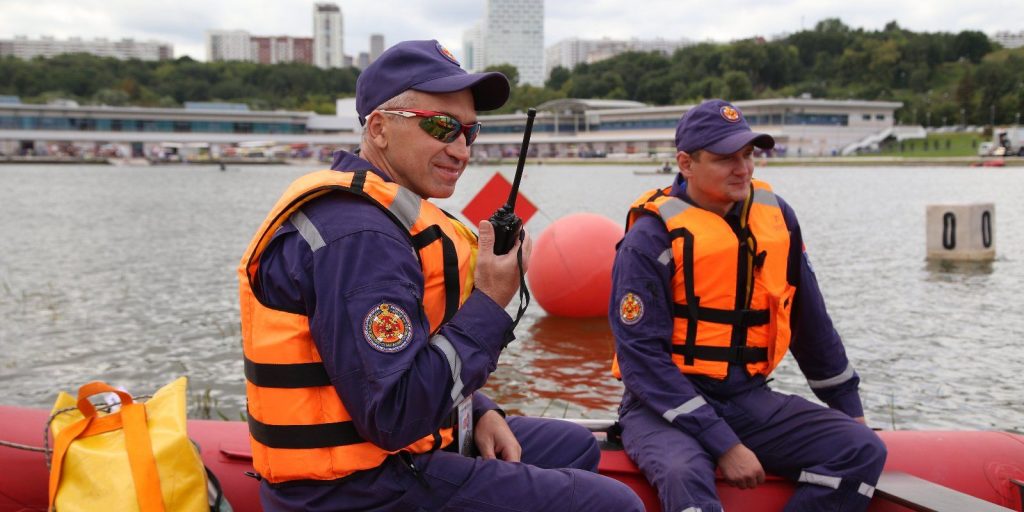 Водные спасатели столицы обеспечили безопасность городских спортивных мероприятий