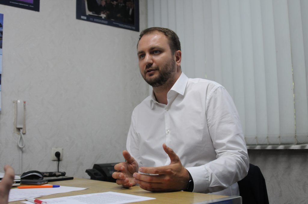 Депутат Мосгордумы Кирилл Щитов рассказал о благотворительной акции «Собери ребенка в школу»