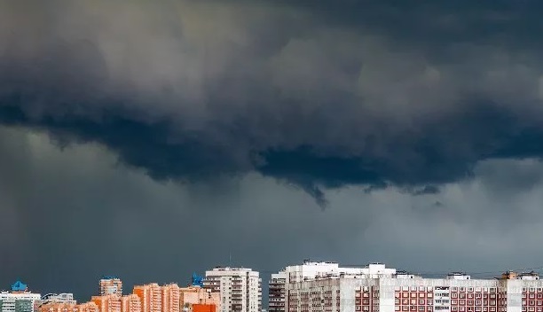 Москвичей предупредили о дождях и грозах