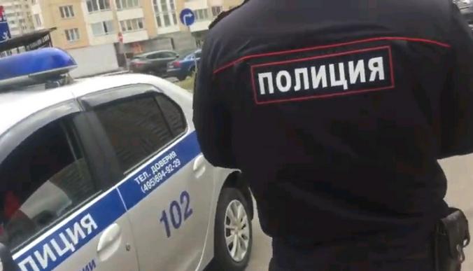 Полицейские Красносельского района столицы задержали подозреваемого в грабеже